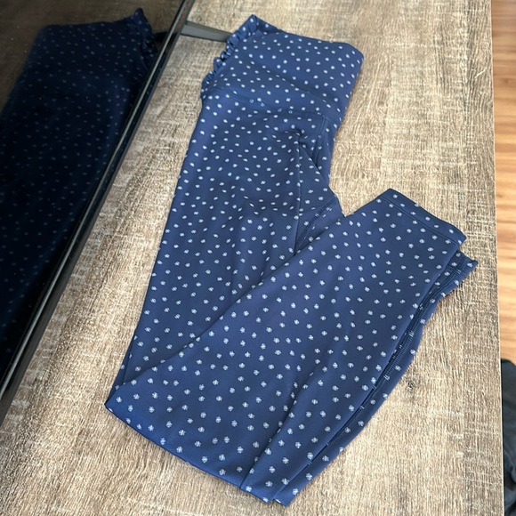 Nike Dri-Fit Leggings - Picture 1 of 3